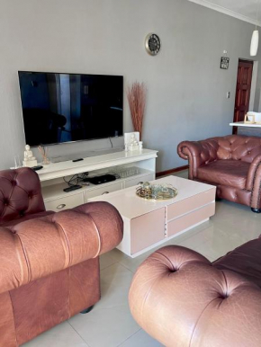 Spacious 2-Bedroom Apartment, Your Home Away from Home